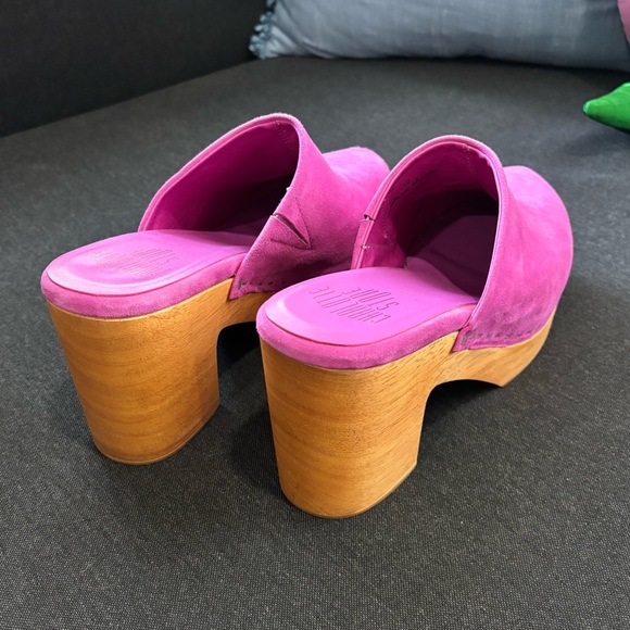 Marlo Clog, Orchid, Size 10 - Picture 3 of 6